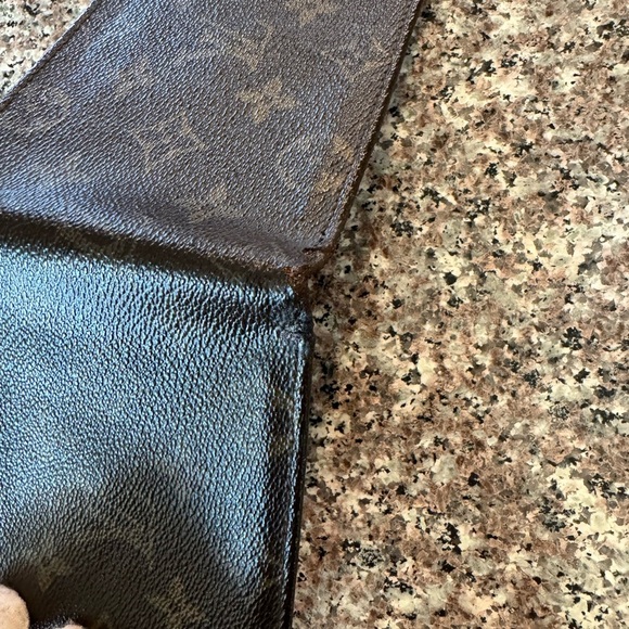 - Louis Vuitton, men's monogram, bifold, wallet, vintage - Picture 5 of 15